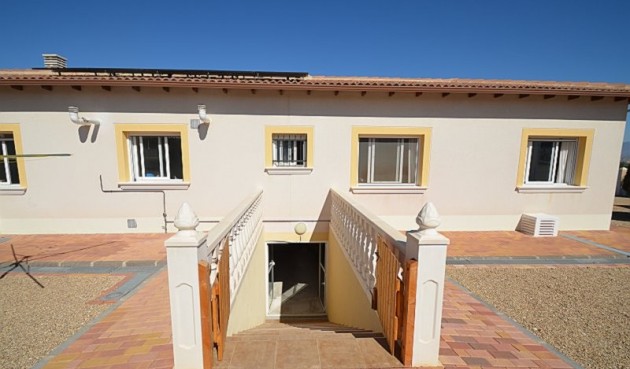 Brukt - Villa -
Campos del Río - Inland