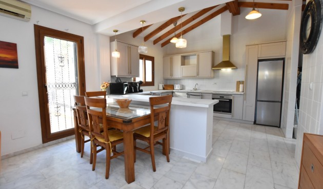 Brukt - Villa -
Algorfa - Inland
