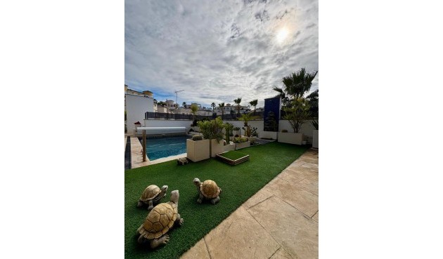 Brukt - Villa -
Rojales - Costa Blanca