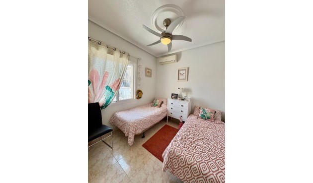 Resale - Villa -
Rojales - Costa Blanca