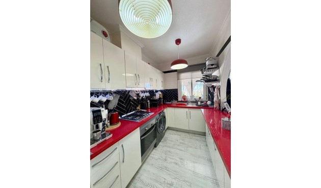 Resale - Villa -
Rojales - Costa Blanca