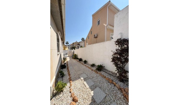 Resale - Villa -
Rojales - Costa Blanca