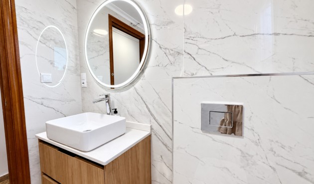 Brukt - Apartment -
Alicante - Costa Blanca