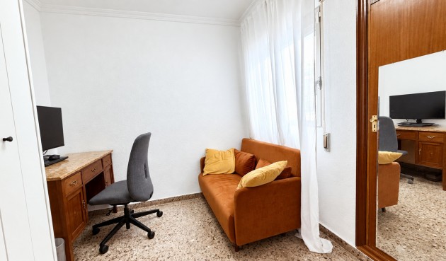 Brukt - Apartment -
Alicante - Costa Blanca