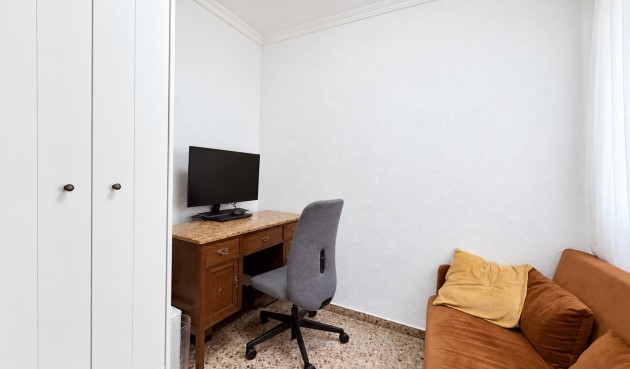 Brukt - Apartment -
Alicante - Costa Blanca