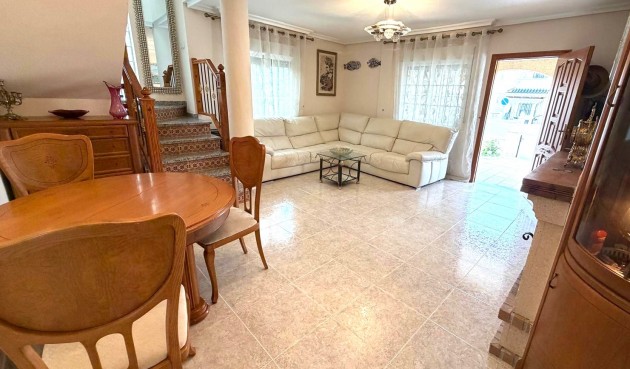 Brukt - Villa -
Orihuela Costa - Costa Blanca