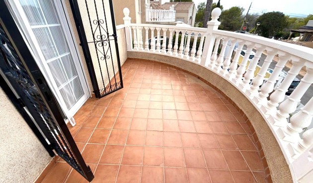 Brukt - Villa -
Orihuela Costa - Costa Blanca