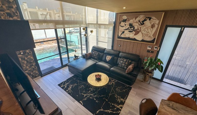 Brukt - Villa -
Cabo Roig - Costa Blanca