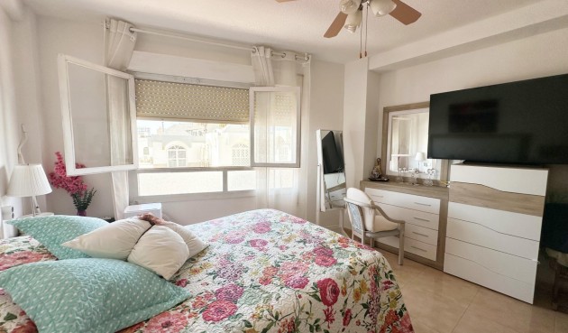 Resale - Apartment -
Torrevieja - Playa De Los Naufragos