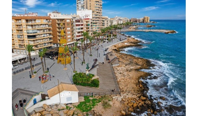 Resale - Apartment -
Torrevieja - Playa De Los Naufragos