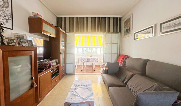 Reventa - Bungalow -
Torrevieja - aguas nuevas