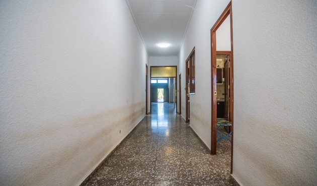 Brukt - Villa -
Orihuela - Inland