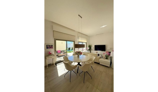 Brukt - Villa -
Benijofar - Costa Blanca