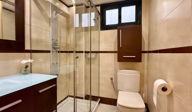 Återförsäljning - Apartment -
Guardamar del Segura - Costa Blanca