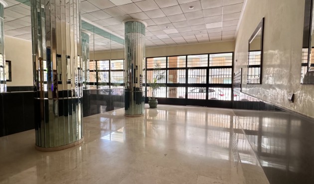 Återförsäljning - Apartment -
Guardamar del Segura - Costa Blanca