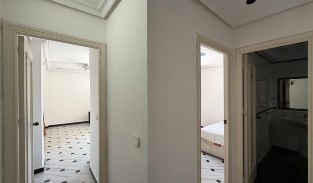 Brukt - Apartment -
Torrevieja - Centro
