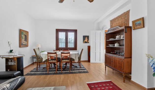 Brukt - Villa -
Torrevieja - Costa Blanca