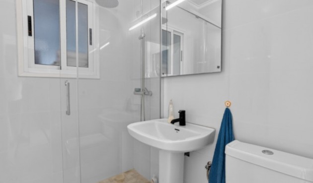 Brukt - Villa -
Torrevieja - Costa Blanca