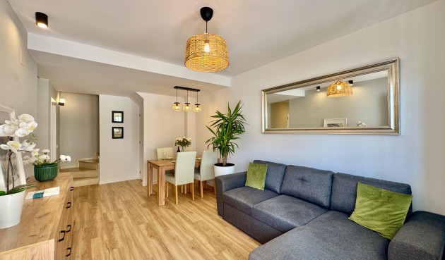 Brukt - Town House -
Orihuela Costa - Costa Blanca
