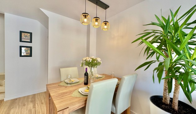 Brukt - Town House -
Orihuela Costa - Costa Blanca