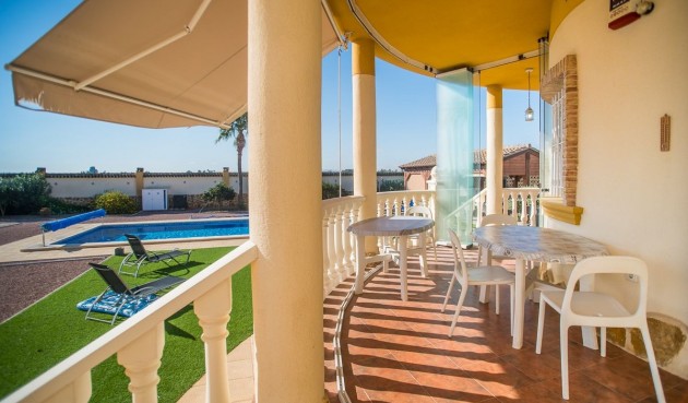 Brukt - Villa -
Catral - Costa Blanca
