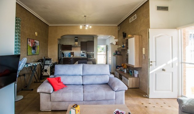 Brukt - Villa -
Catral - Costa Blanca