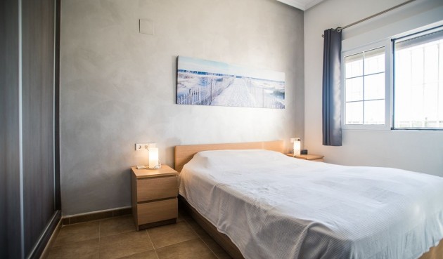 Brukt - Villa -
Catral - Costa Blanca