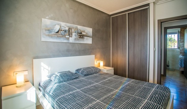 Brukt - Villa -
Catral - Costa Blanca