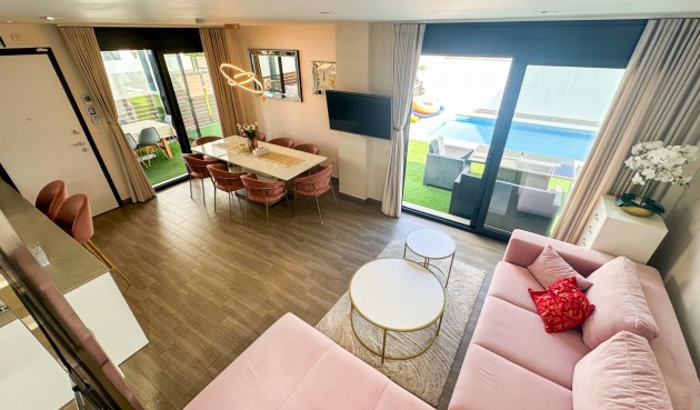 Brukt - Villa -
Torrevieja - Costa Blanca