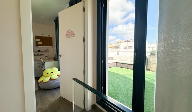 Brukt - Villa -
Torrevieja - Costa Blanca