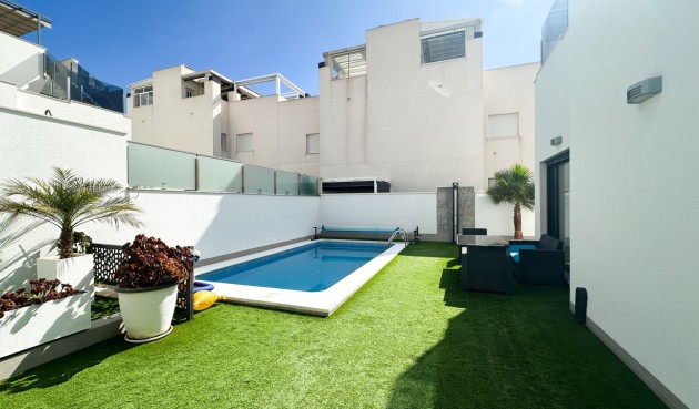 Brukt - Villa -
Torrevieja - Costa Blanca