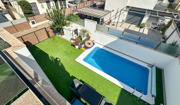 Brukt - Villa -
Torrevieja - Costa Blanca