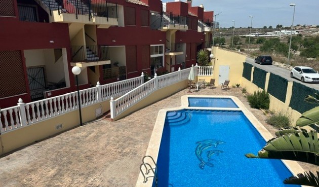 Brukt - Apartment -
Orihuela - Inland