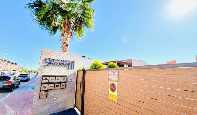 Brukt - Town House -
Los Montesinos - Costa Blanca
