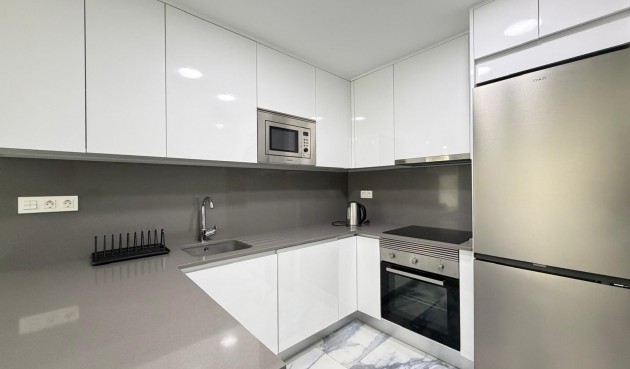 Brukt - Apartment -
Torrevieja - Estacion De Autobuses