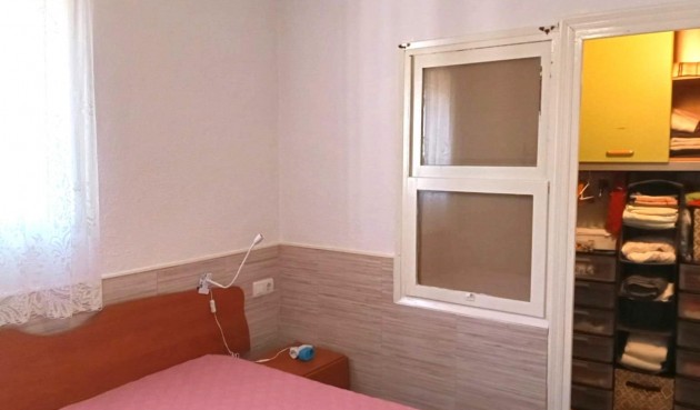 Resale - Bungalow -
Torrevieja - Torretas