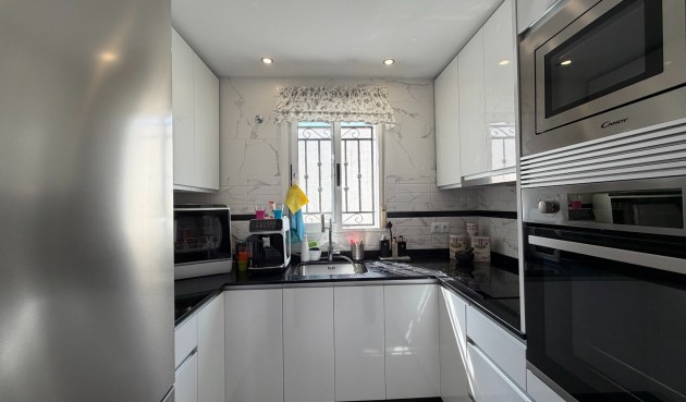 Brukt - Apartment -
Orihuela - Inland