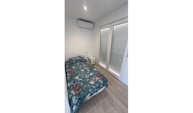 Reventa - Bungalow -
Orihuela Costa - La Regia