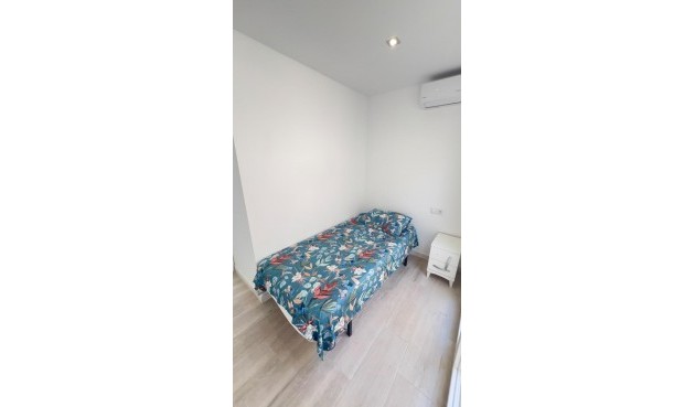 Reventa - Bungalow -
Orihuela Costa - La Regia