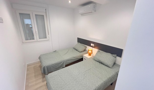 Reventa - Bungalow -
Orihuela Costa - La Regia