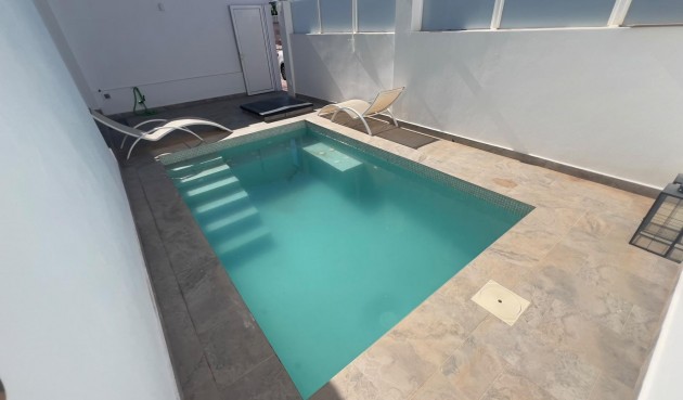 Reventa - Bungalow -
Orihuela Costa - La Regia