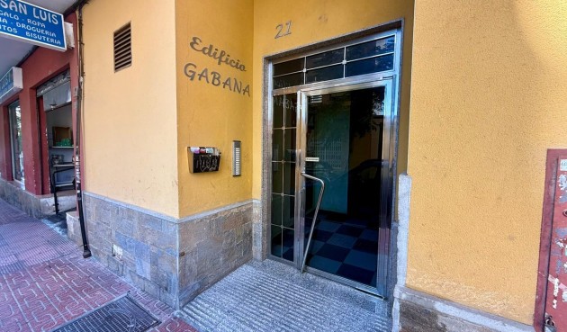 Brukt - Apartment -
Torrevieja - Centro