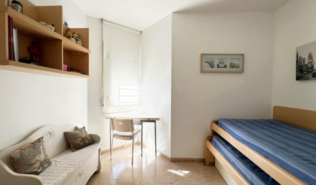 Brukt - Apartment -
Orihuela Costa - Campoamor