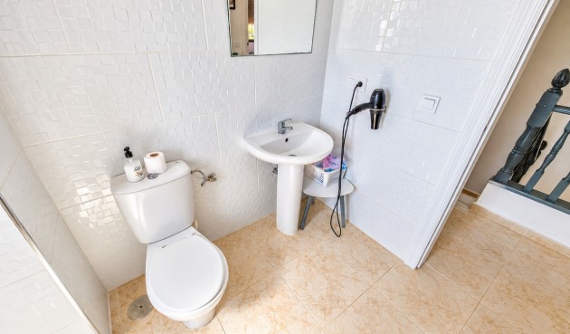 Återförsäljning - Villa -
Villamartin - Costa Blanca