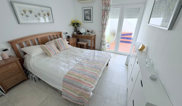 Brukt - Villa -
Villamartin - Costa Blanca