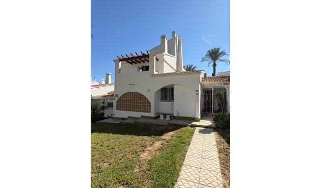 Brukt - Villa -
Villamartin - Costa Blanca