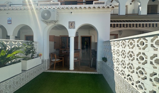 Brukt - Town House -
La Mata - Costa Blanca
