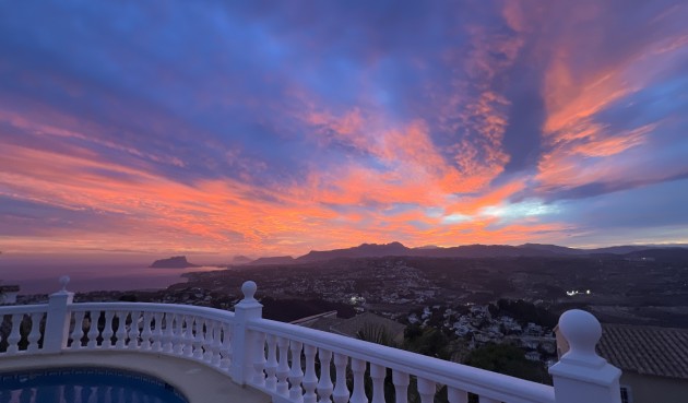 Brukt - Villa -
Cumbre del Sol - Costa Blanca