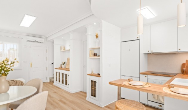 Brukt - Town House -
Orihuela Costa - Costa Blanca