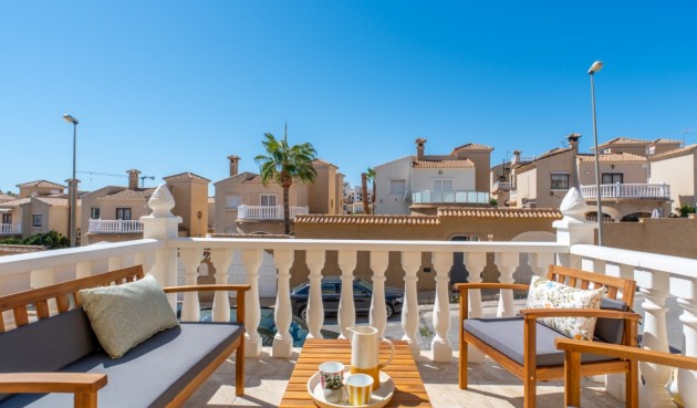 Brukt - Town House -
Orihuela Costa - Costa Blanca